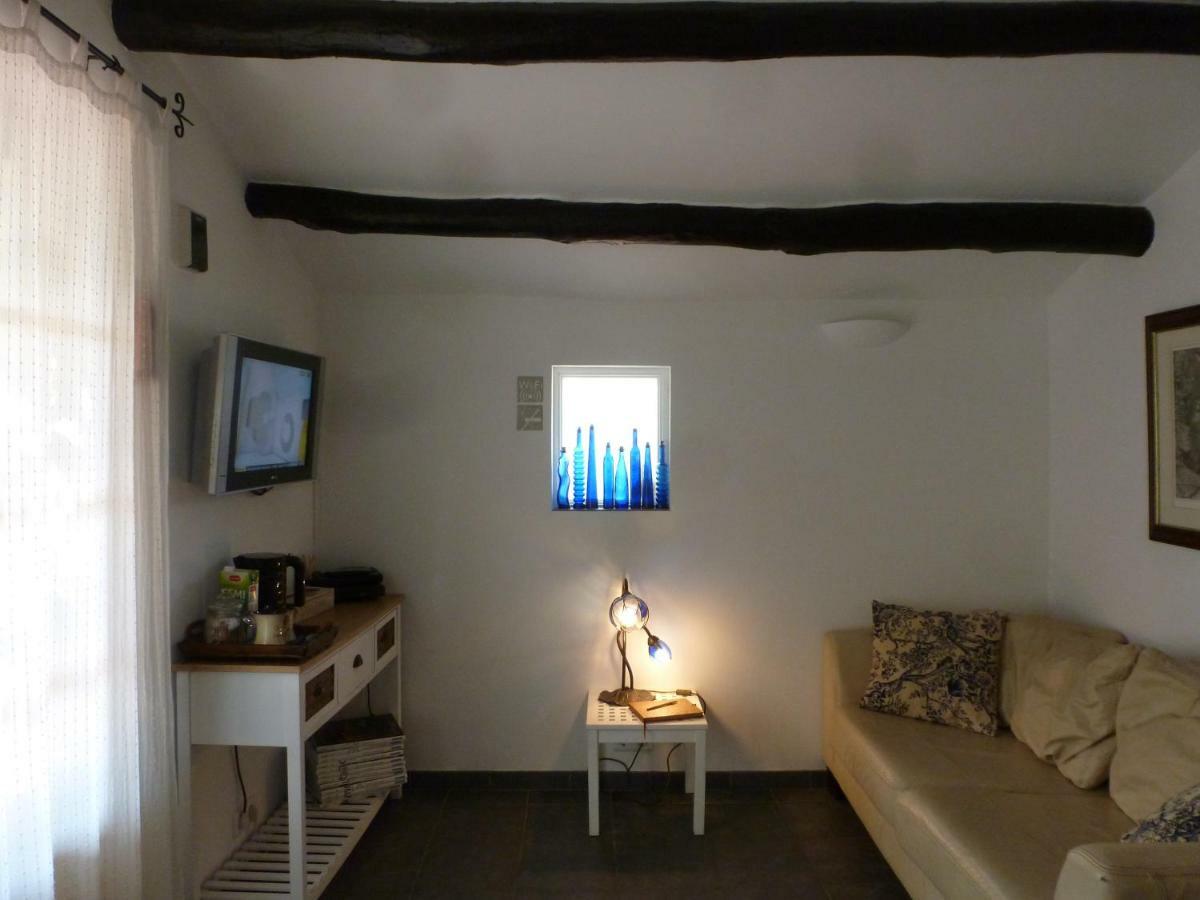Tivenys River Ebro Holidays المظهر الخارجي الصورة